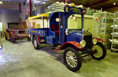 antique1 truck transport photo